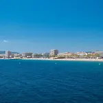 מלון Mileade Mediterranee - Port-frejus