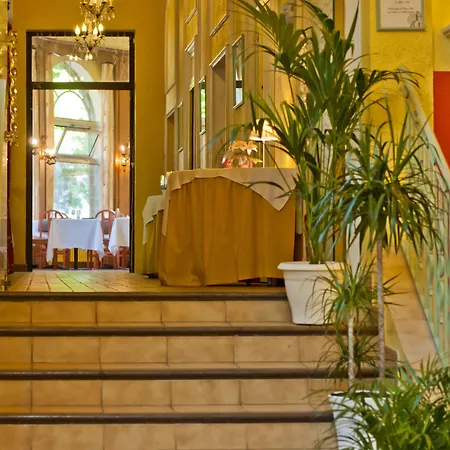 Mileade Mediterranee - Port-frejus 2* Frejus